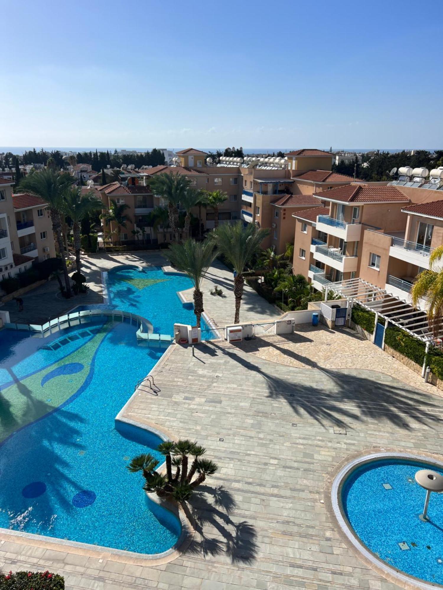 Iris Village Grand Apartment Paphos Exterior foto